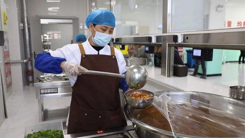 嚴(yán)守食安護(hù)成長(zhǎng) 靖遠(yuǎn)校園食堂改革見實(shí)效 食材管控